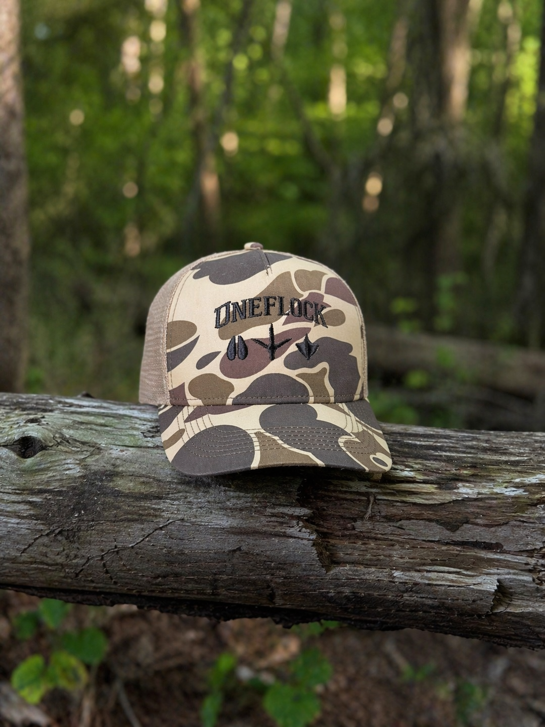 SIGNATURE LOGO 5 PANEL-MESH BACK CAP (VINTAGE DUCK CAMO/TAN)